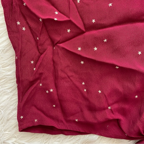 Rails Maroon Star Print Button Up Tie Front Sloane Shirt - Picture 5 of 11